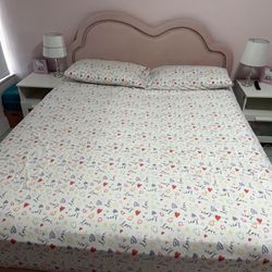 Queen Bed And Mattress 