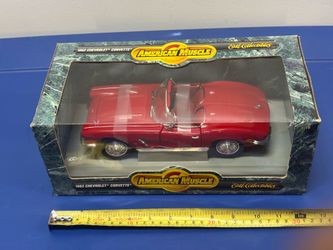 Ertl 1962 Chevrolet Corvette Convertible 1:18 Red Diecast Sports Car