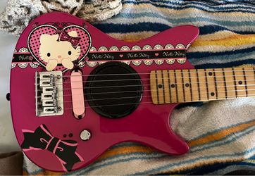 Hello Kitty Mini Electric Guitar (2010 Sanrio) - AS IS / NOT WORKING