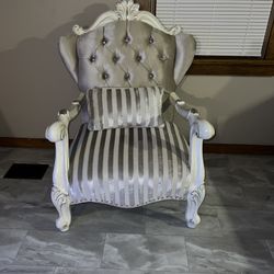 Super Cute Chair Of Princesss