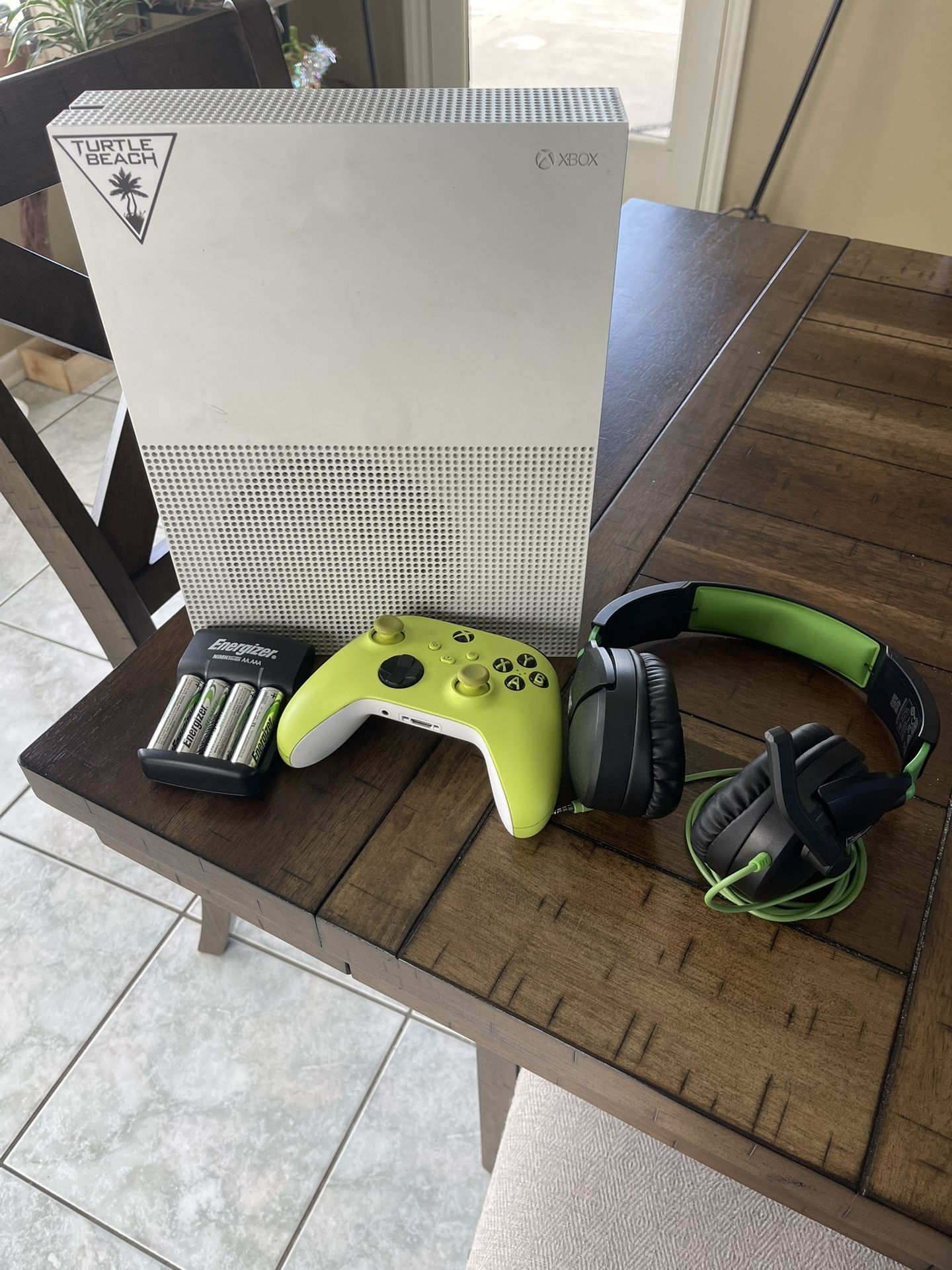 Xbox One - Entry Gaming Set Up