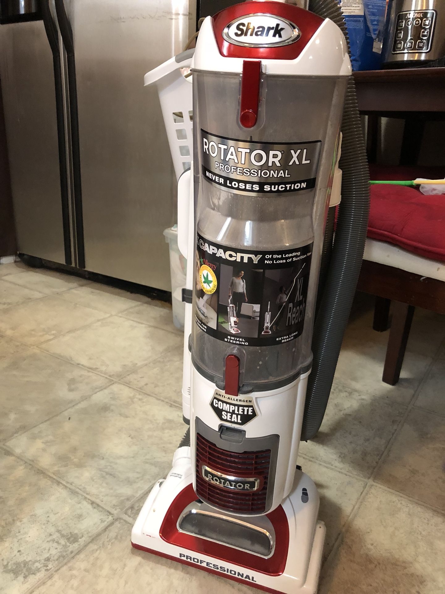 SHARK ROTATOR XL VACUUM