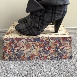 Plaid Booties. Size 9 