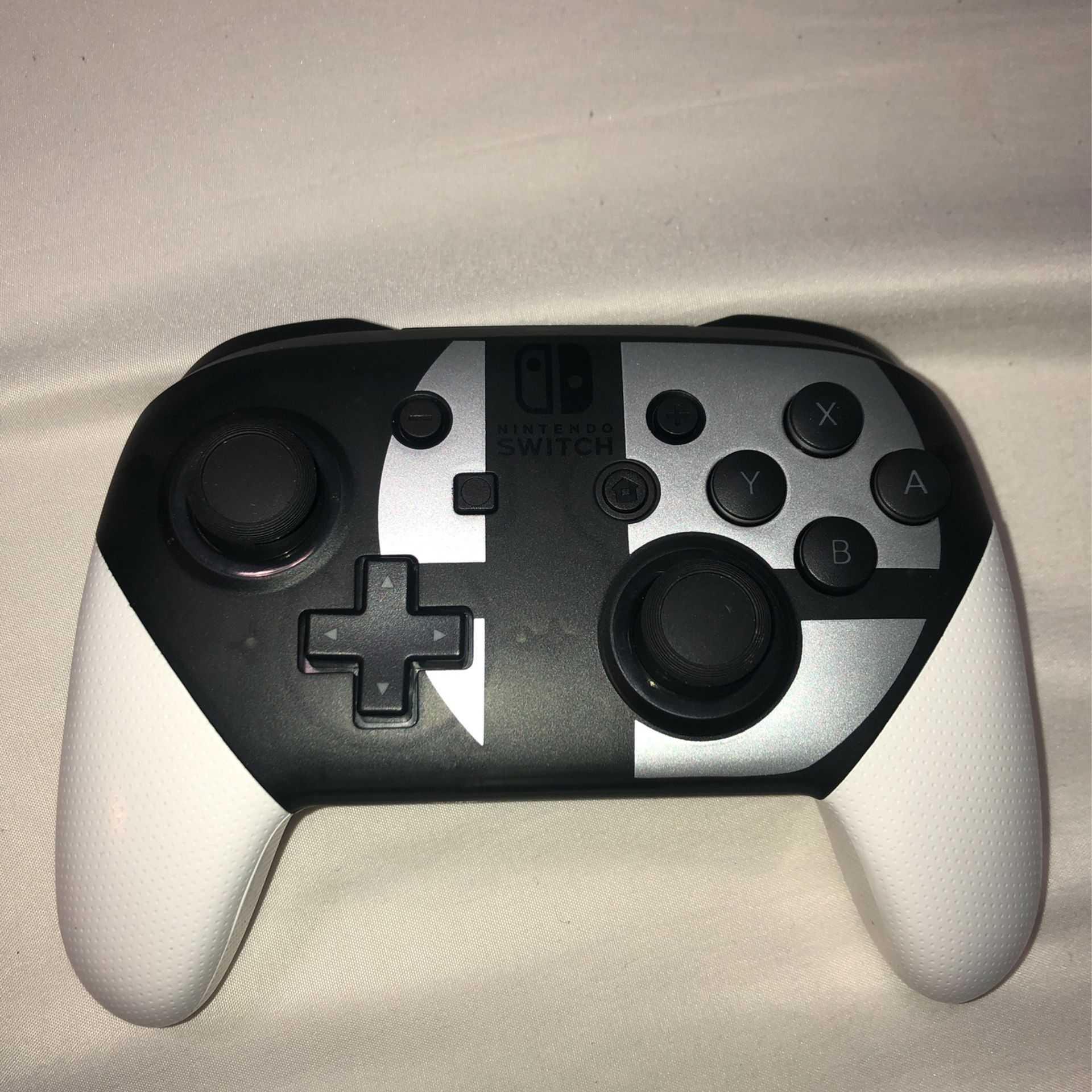 Super Bros. Ultimate Edition Pro Controller for in Queens, NY -