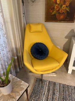 Retro Accent Chair