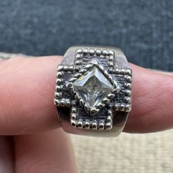 Vintage Original 925 Sterling Silver Ring Diamond Shape Cubic Zirconia size 6