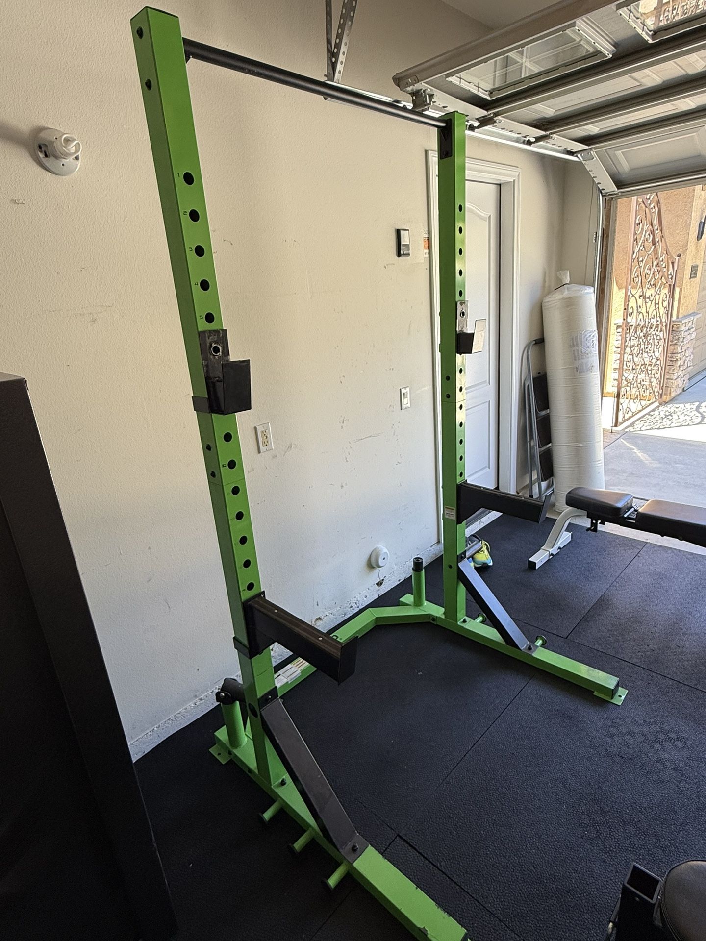 Cap barbell Power Rack