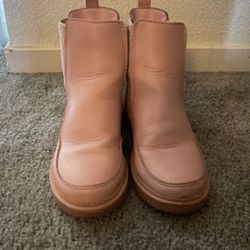 Old Navy Chelsea Pink Boots