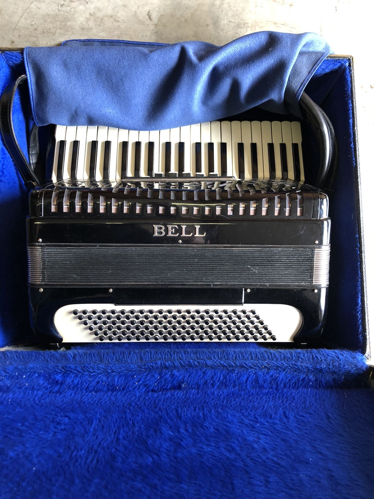 Bell Accordion In Very Good Condition Make Offer!!!