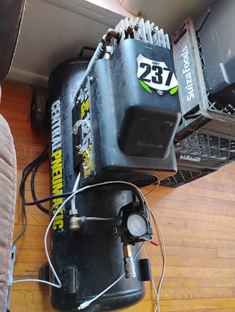 Central Pneumatic Air Compressor $85.00 OBO