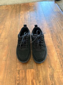 Croc work shoes