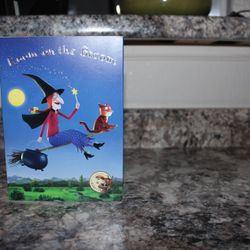 Room on the Broom (DVD, 2013) Gillian Anderson, Julia Donaldson Slipcover SEALED