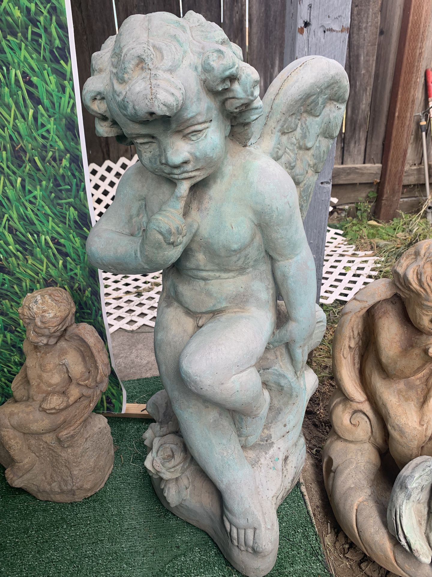 Garden Cherub Statues