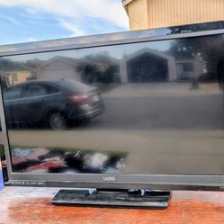 Vizio 32" 720 LED TV 