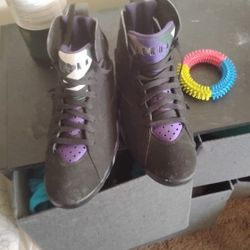 Jordans Size 10 304775-053