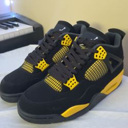 Air Jordan 4 Thunderman Size 10