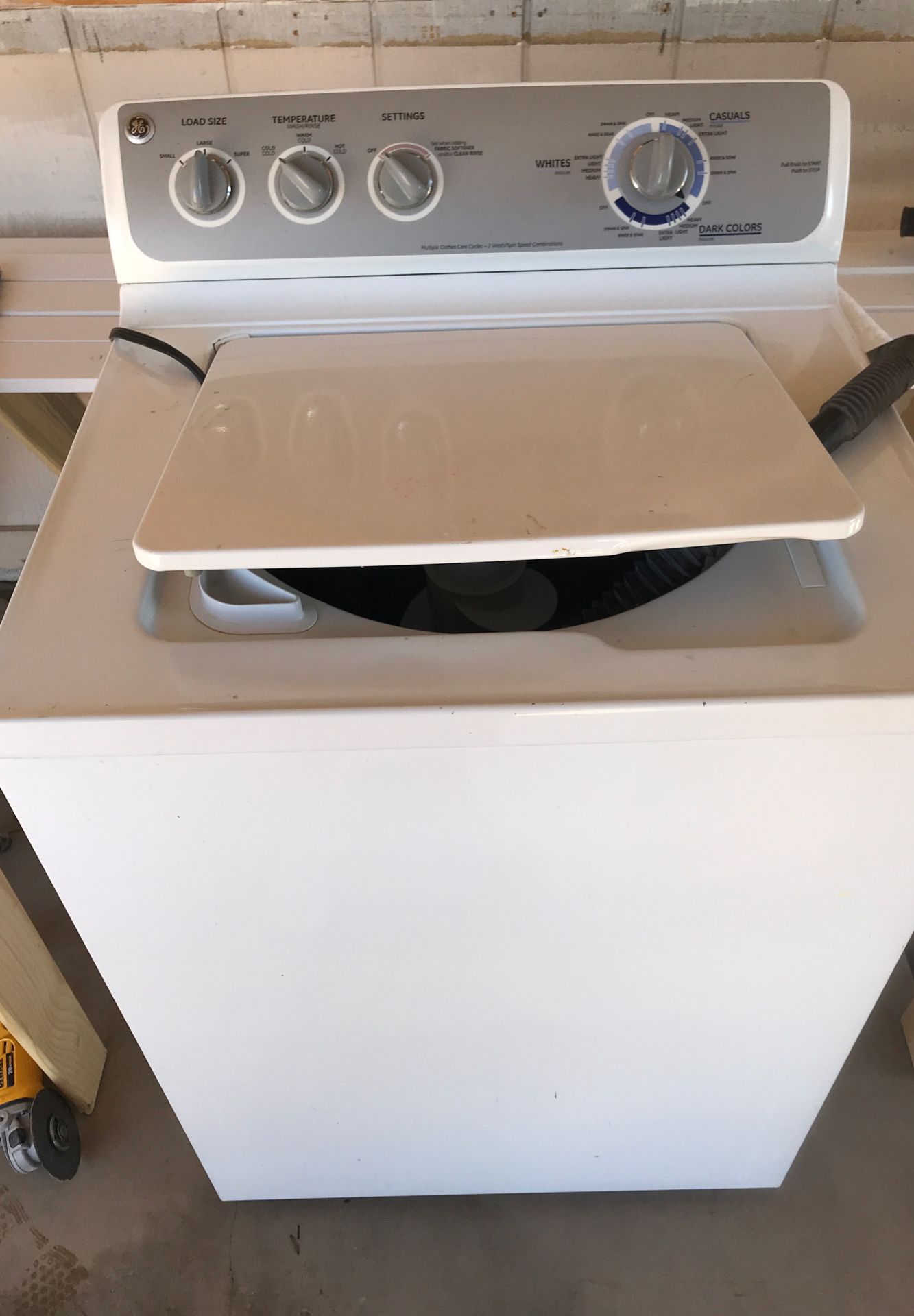 Free washer and dryer needs repairs but works for Sale in Tempe, AZ OfferUp