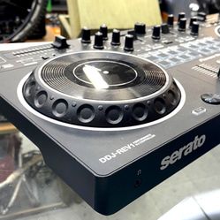 Pioneer DJ DDJ-REV1 2-Channel Serato DJ Controller Black