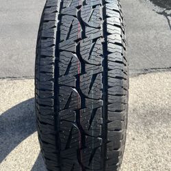 (1) 265/70R17 Bridgestone Dueler A/T