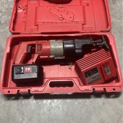 Milwaukee Sawzall  18v Kit