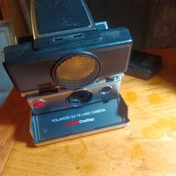 Polaroid Sx-70 Land Camera