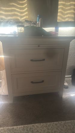 Dresser from Ashely furniture 4piece