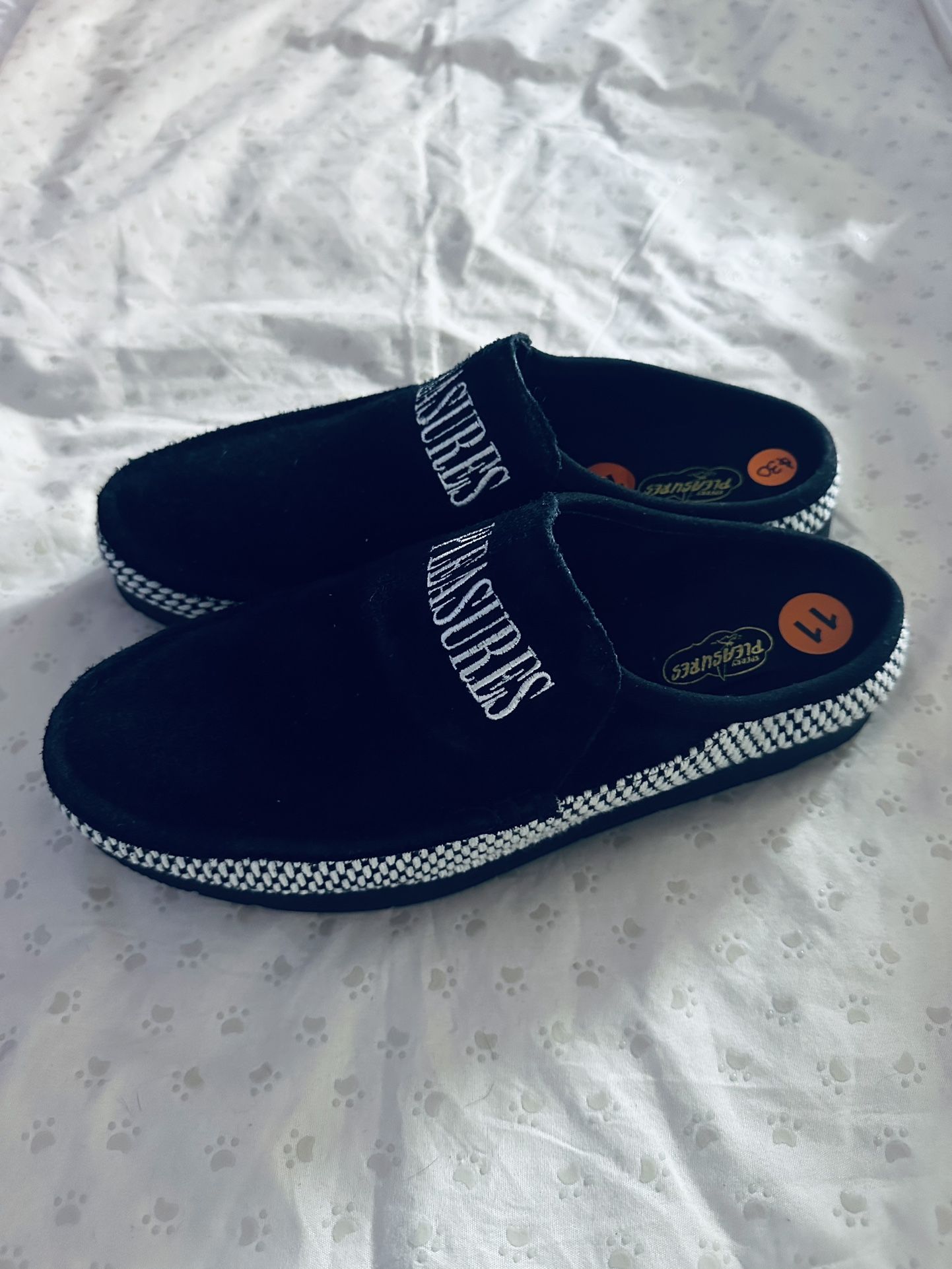 Vans Pleasure Men’s 11 Slip Ons
