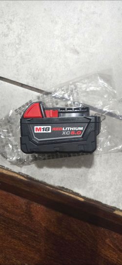 MILWAUKEE M18 VT BATTER 5.0 NEW