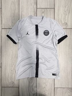 Jordan x PSG 2022/23 Stadium Jersey Grey Black DJ7780-078 Women Size Medium Slim