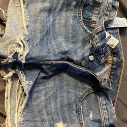 Levi shorts 