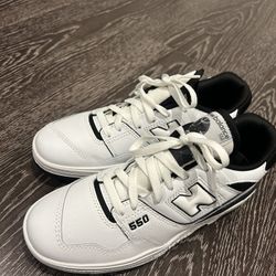 New Balance 550 Unisex Size 7 Men & 8.5 Women 