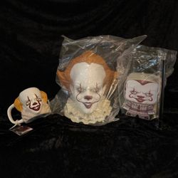 IT Pennywise Cinemark Collector Set – Popcorn Bucket, Sipper Cup, & Ceramic Mug