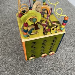 Activity Cube Center 