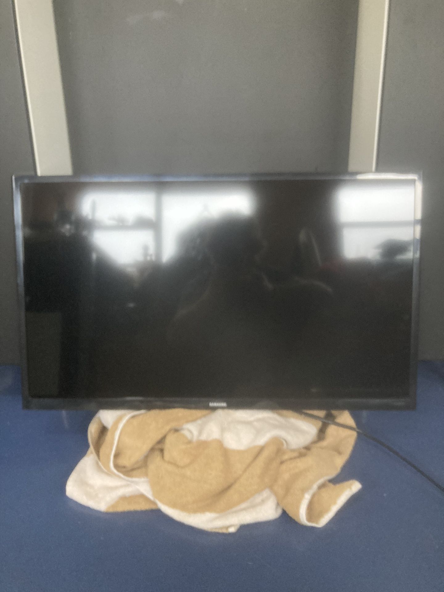 Samsung N5300 Smart LED TV 32”