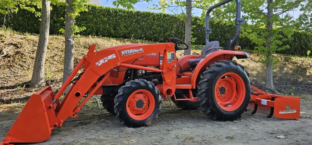 2018 Kubota L3901 tractor