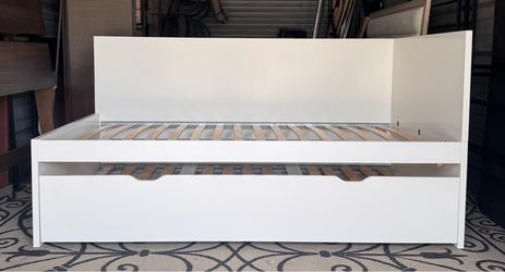 IKEA Twin Size Daybed with Trundle
