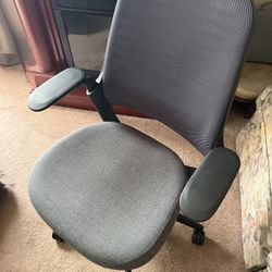 Steelcase Series 1 Office Chair – Ergonomic & Adjustable
