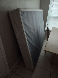 Free queen boxspring