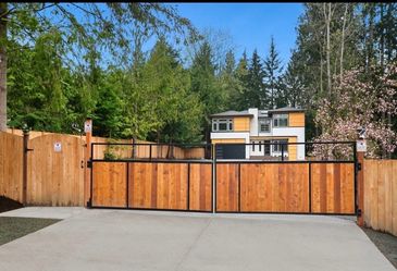 20’ Double Swing Driveway Gate + 5’ Pedestrian Gate – Wood & Metal
