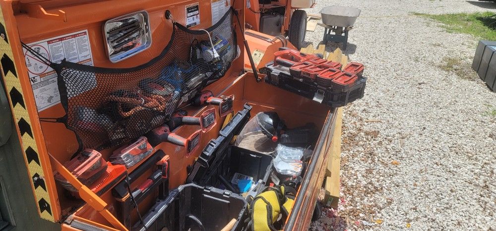 tool's and toolbox