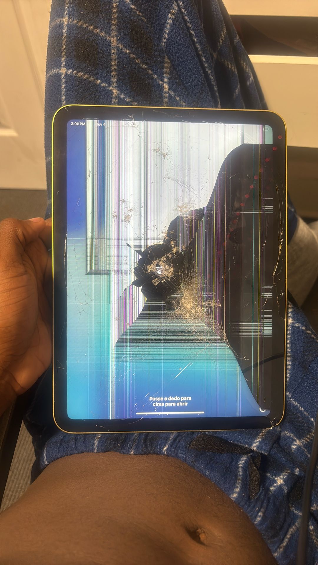 Broken I Pad 11th Gen