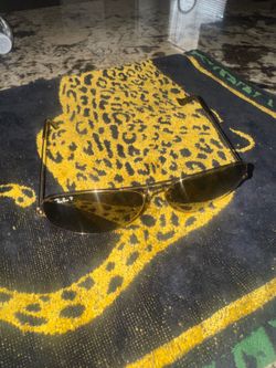 Ray-Ban Aviator Sunglasses