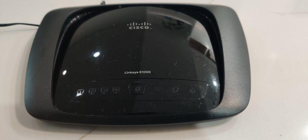 Cisco-Linksys E1000 Wireless-N Router