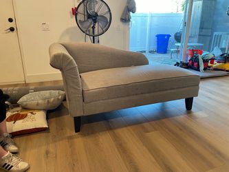 Chaise Lounge