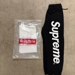 Supreme Mens Black Joggers 