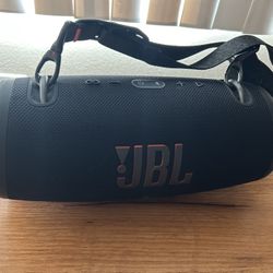 JBL Charge 6+