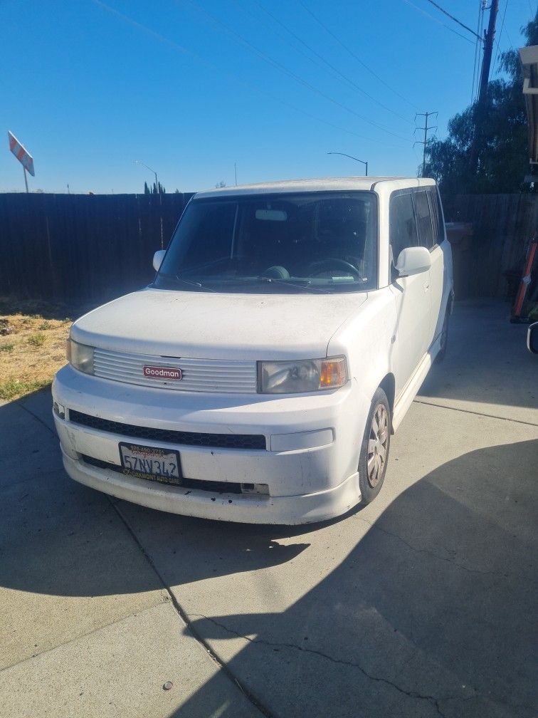2005 Scion xB