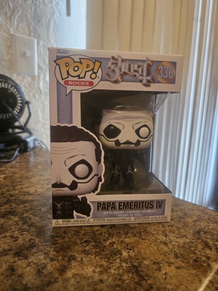 Papa Emiritus IV