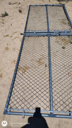 Driveway gate