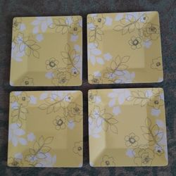 Full Size  Dinner Plates...4 For $4.